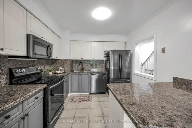 Additional image 16 of 26 Moss Blvd Unit 19