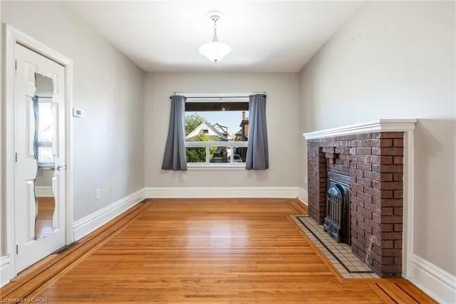 Additional image 32 of 39 Connaught Ave