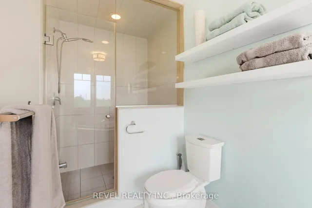 Additional image 27 of 390 Gosford Cres