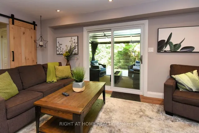 Additional image 15 of 3224 Twin Oaks Cres