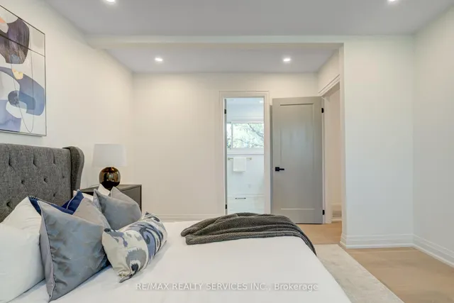 Additional image 23 of 5133 Cherryhill Cres