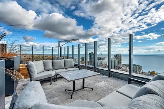 Additional image 36 of 2007 James St Unit 409