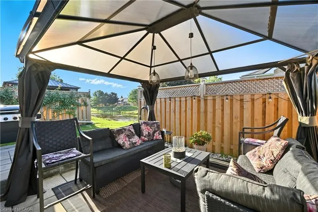 Additional image 36 of 55 Northern Breeze St Unit 33