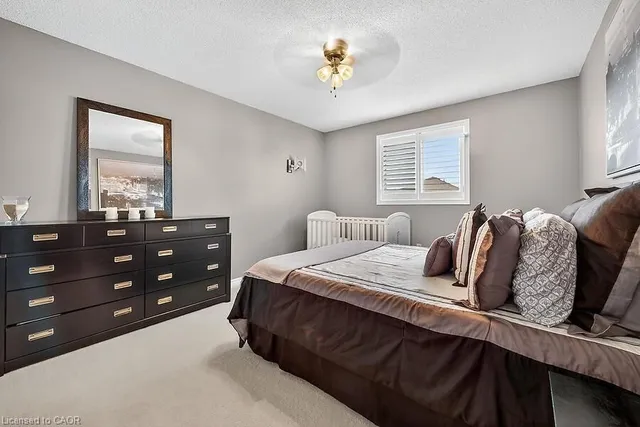 Additional image 32 of 28 Woodbank St