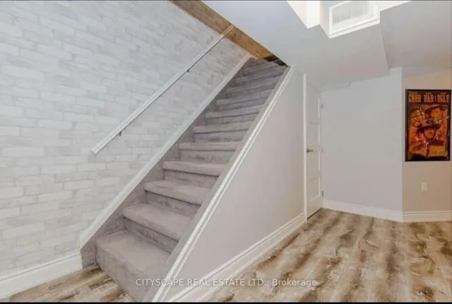 Additional image 27 of 152 Kenwood Ave