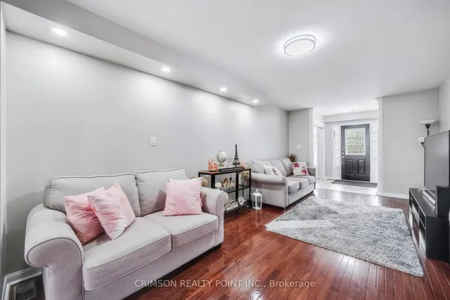 Additional image 6 of 113 Panton Tr