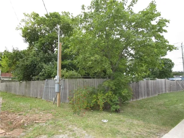 Additional image 5 of 411-413 Highway 8