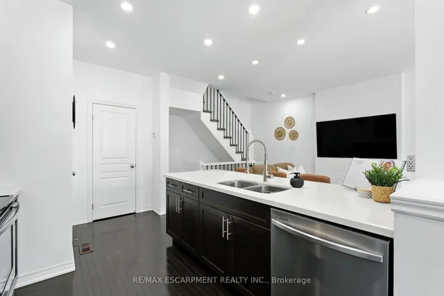 Additional image 18 of 337 Beach Blvd Unit 34