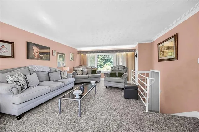 Additional image 20 of 27 Paradise Rd