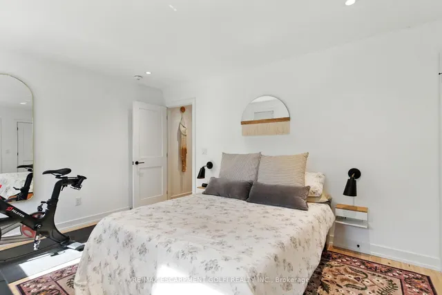 Additional image 26 of 369 Charlton Ave