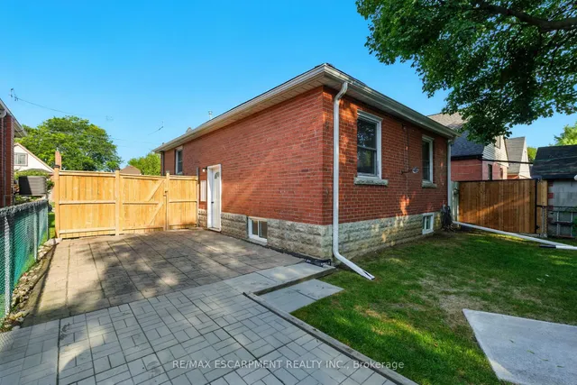 Additional image 26 of 261 East 14th St