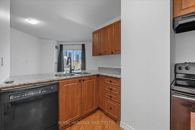 Additional image 5 of 135 James St Unit 615