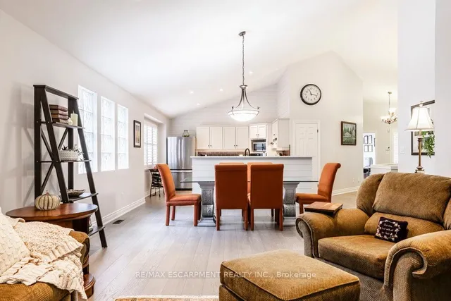 Additional image 29 of 1095 Skyview Dr Unit 2