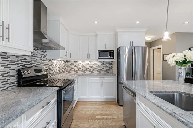 Additional image 5 of 313 Delaware Ave