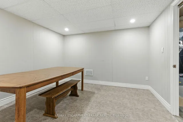 Additional image 33 of 174 Broker Dr