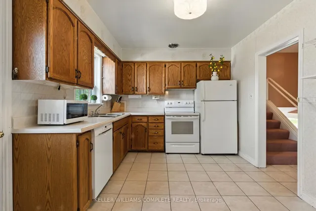 Additional image 8 of 1001 Brucedale Ave