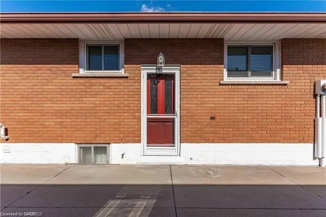 Additional image 6 of 60 Champlain Ave Unit Main Floor