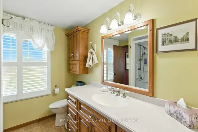 Additional image 29 of 176 Montmorency Dr