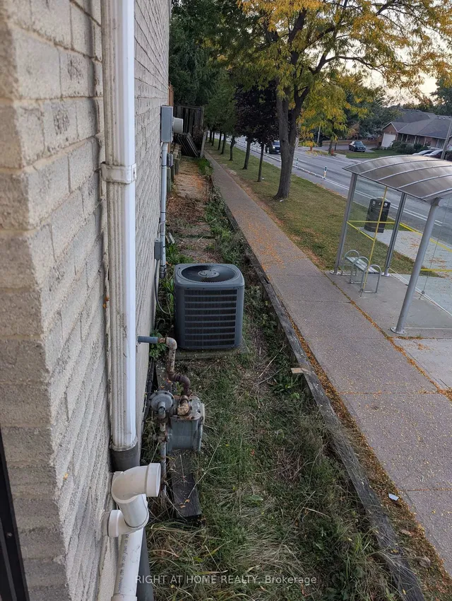 Additional image 49 of 73 Skyview Dr