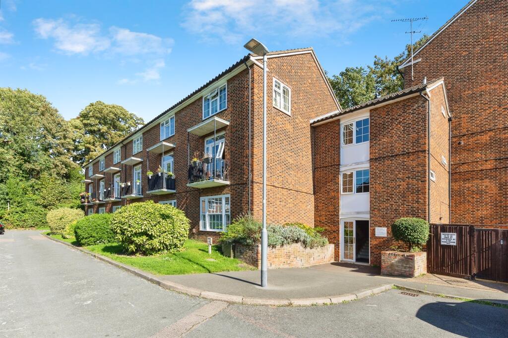 Primary image of Park Close, Hatfield