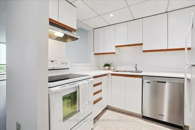 Additional image 8 of 5090 Pinedale Ave Unit 1105