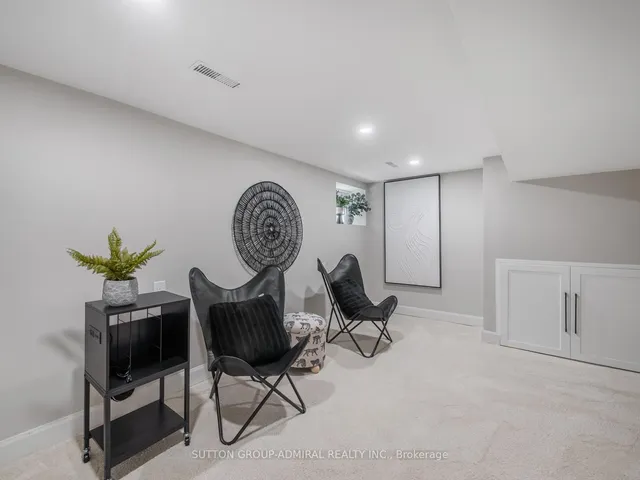 Additional image 30 of 187 Rosslyn Ave