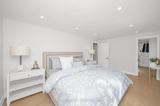 Additional image 17 of 350 East Side Cres