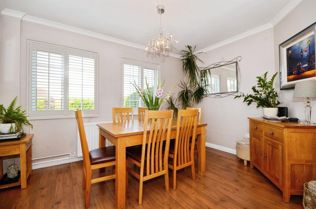 Additional image 6 of Saxon Close, Harpenden