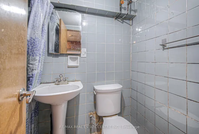 Additional image 36 of 77 Emerson St