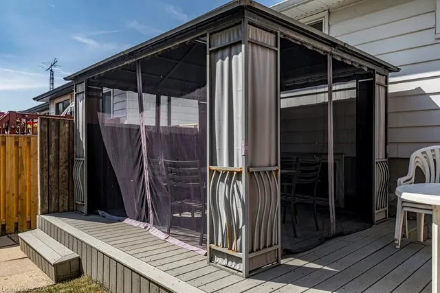 Additional image 34 of 23 Fonthill Rd