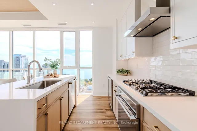 Additional image 13 of 2007 James St Unit 2102