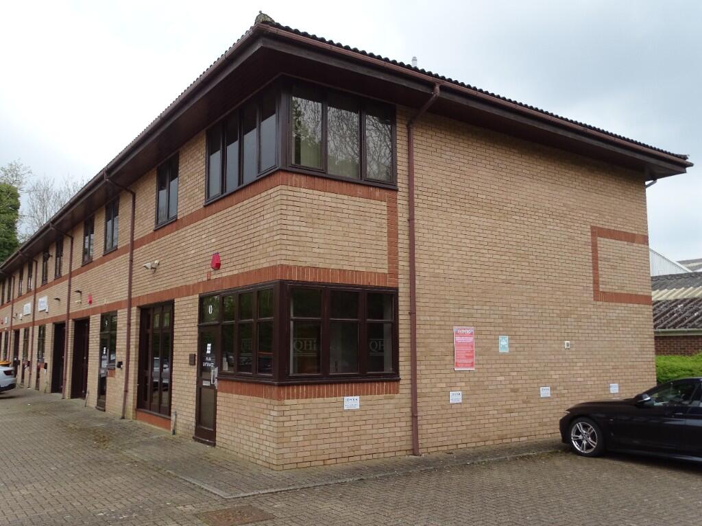 房产图片 5 - 哈普登，霍普登，赫特福德郡，AL5，Coldharbour Lane，联合商业中心