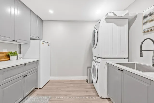 Additional image 31 of 106 Campbell Ave