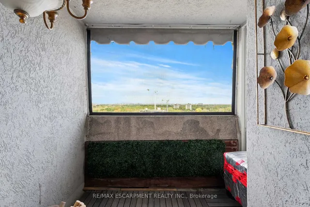 Additional image 23 of 40 Harrisford St Unit 1103