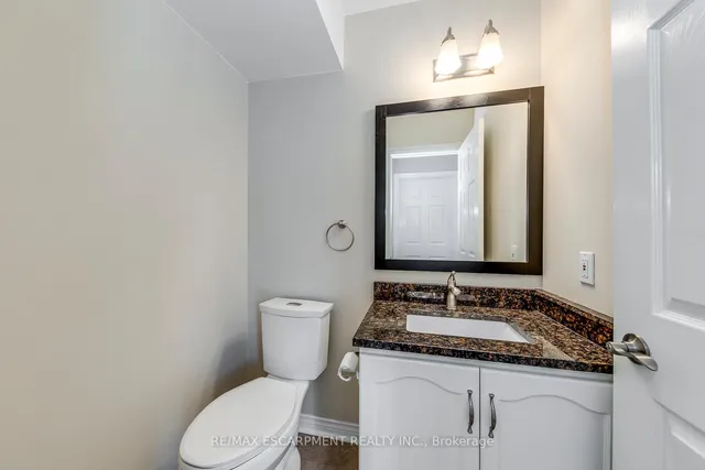 Additional image 15 of 2435 Woodward Ave Unit 15