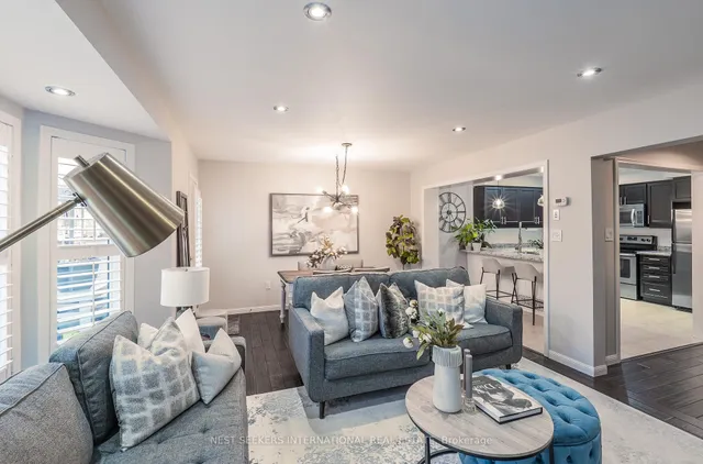 Additional image 7 of 7 Suitor Crt