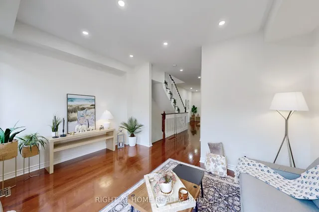 Additional image 5 of 2359 Lepage Common