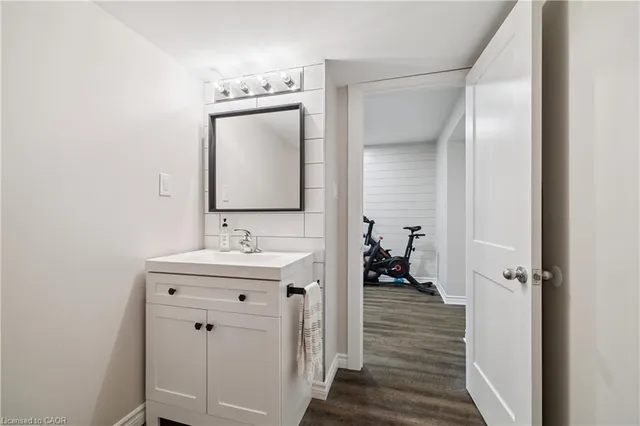 Additional image 44 of 35 Serenity Lane