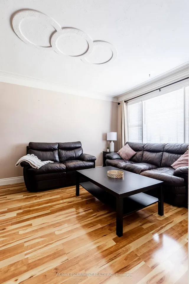 Additional image 7 of 118 Julian Ave