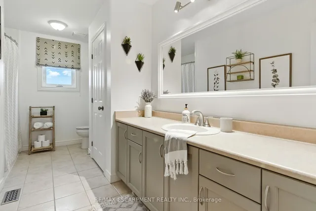 Additional image 30 of 56 Sonoma Lane