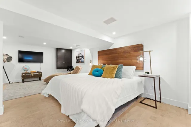 Additional image 24 of 519 Regina Dr