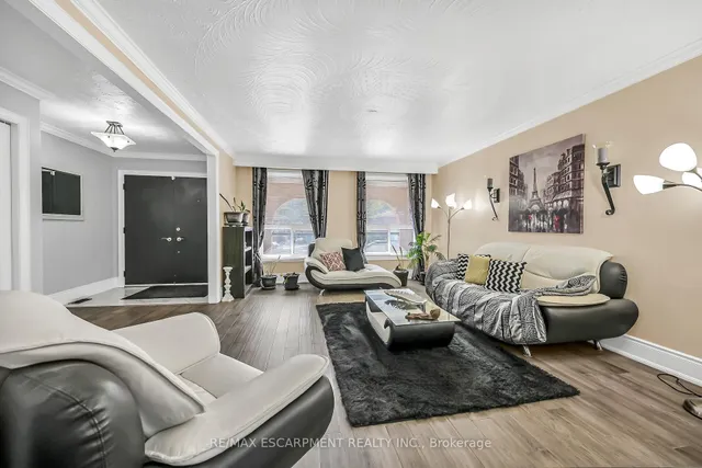 Additional image 7 of 28 Tara Crt