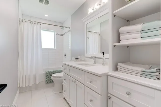 Additional image 19 of 29 Brian Blvd