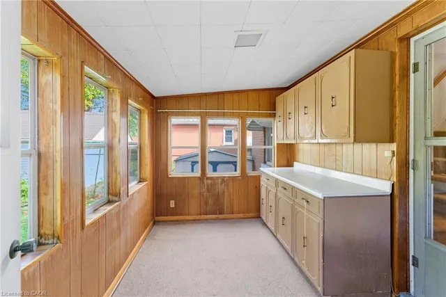 Additional image 12 of 262 East 38th St