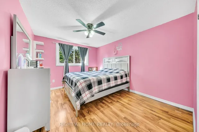 Additional image 29 of 1460 Garth St Unit 6