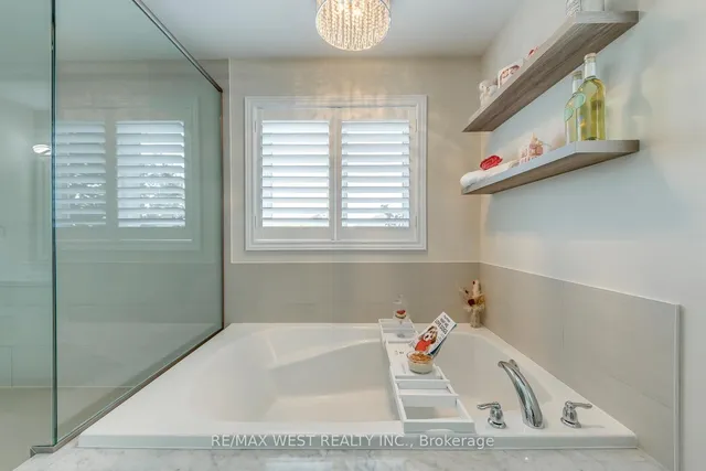 Additional image 23 of 55 Kaufman Dr