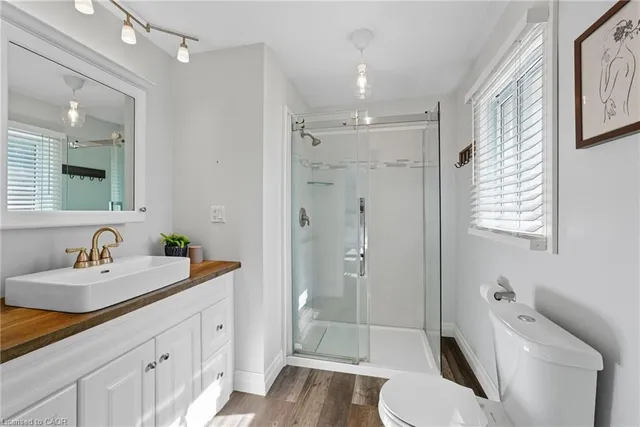 Additional image 28 of 792 6th Con Rd W