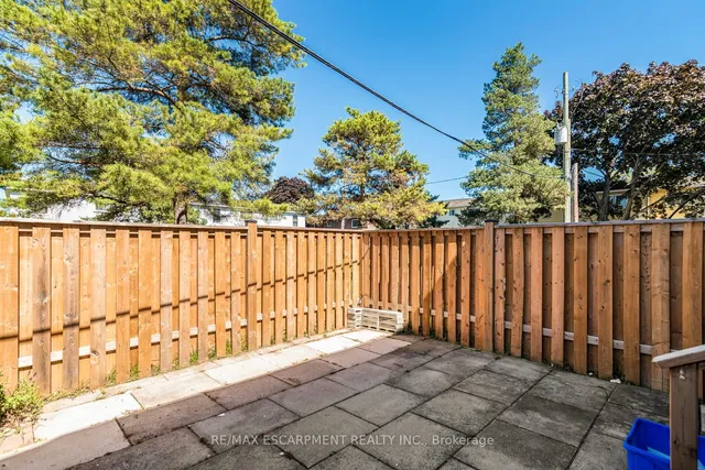 Additional image 33 of 25 Bryna Ave Unit F