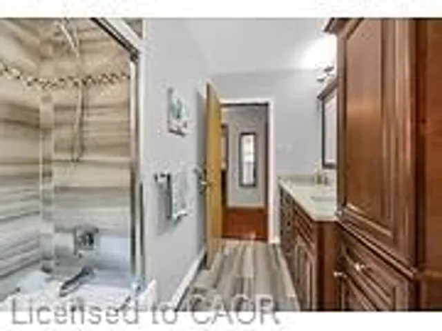 Additional image 33 of 103 Bertram Dr