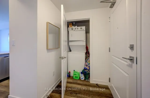 Additional image 13 of 460 Dundas St Unit 1108